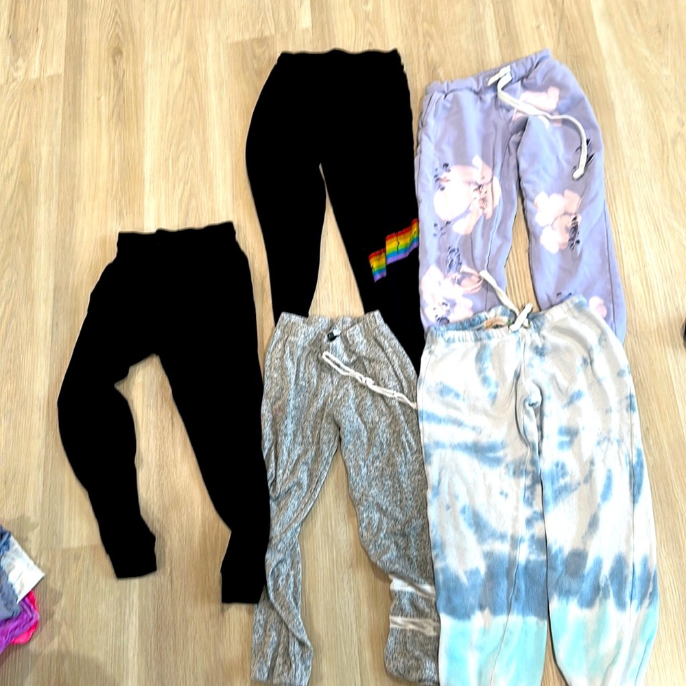 Lot of girls sweatpants
